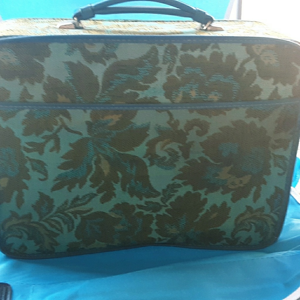 EXT RARE Vintage Avon Rep Set